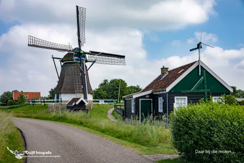 daar bij die molen