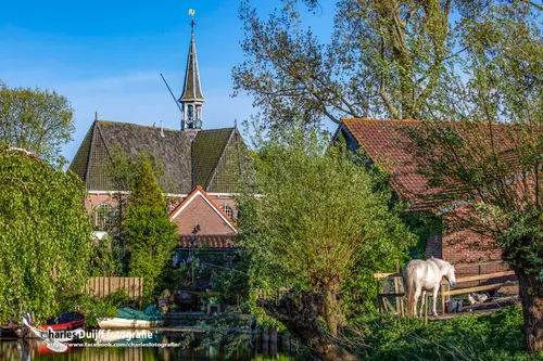 kerk en paard 1