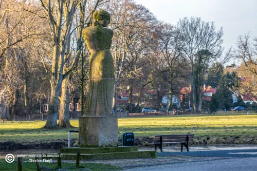 vrijheidsbeeld in zon