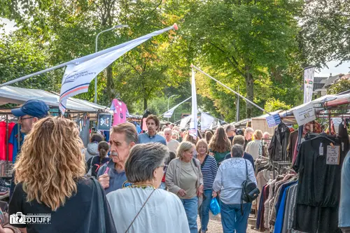 ART markt hoofden