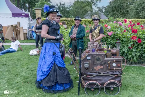 ART Steampunk kinderwagen
