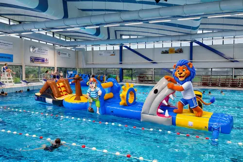 Freddy Fit bestormt de Mega Haai Run in de meivakantie