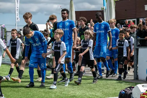 KIC 2025 - VfL Wolfsburg en KRC Genk maken zich op voor de finale