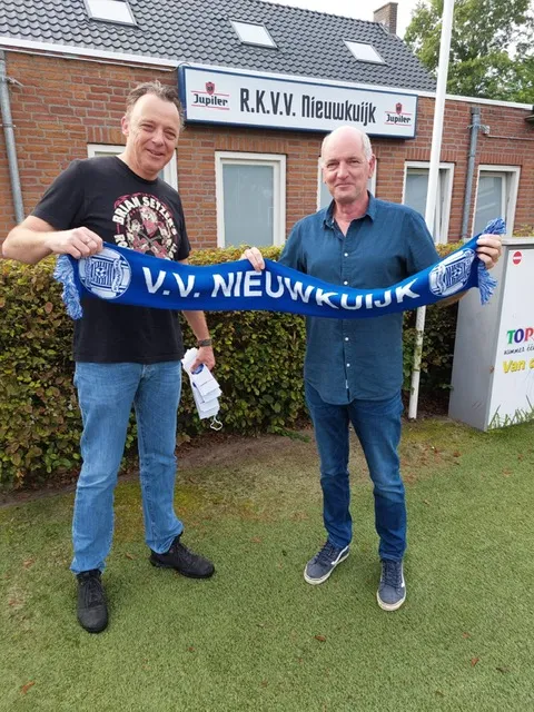 08d5fc94 9352 4677 b004 e301cc52b39e