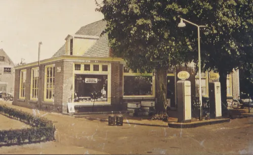1 fa van loon grotestraat drunen benzinepomp 1960