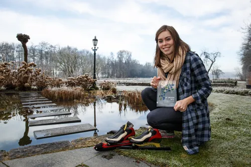 10dhc floor van den brandt