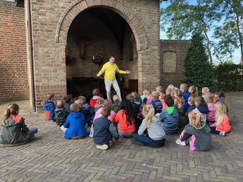 2019 bezoek kapel wonderbare moeder uitleg 1