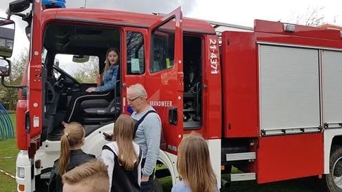 30729023 1322950827805154 8612626738175803392 n