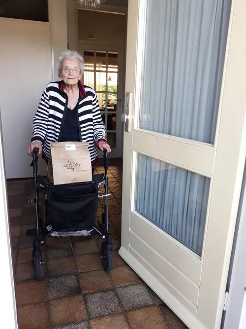 bewoner blij met maaltijdinitiatief maizena in gemeente heusden