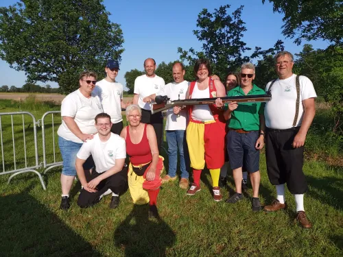 bondsdag beek b onze deelnemers met het grote geweer 1