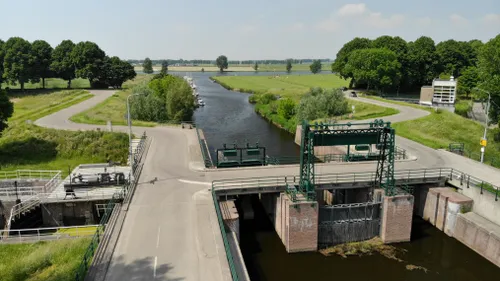 kanaal sluis1