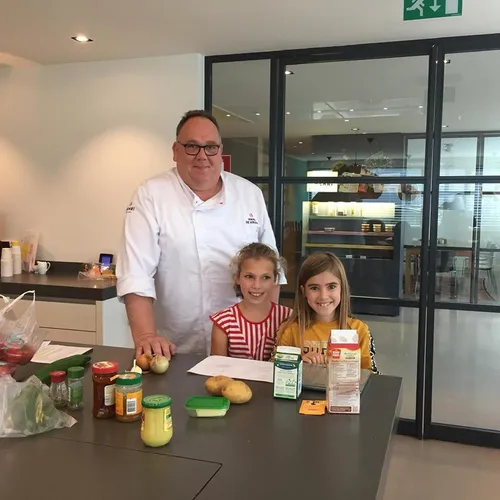 keuzenbazen heusden0met kok1