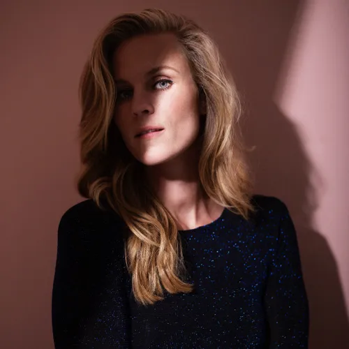 lonneke dort allemaal of niemand vierkant copyright joshua bakarbessy 2