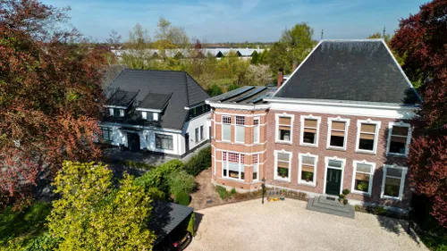 .Nieuw vrijstaand woonhuis gebouwd in 2016, middengedeelte en Huize De Melie