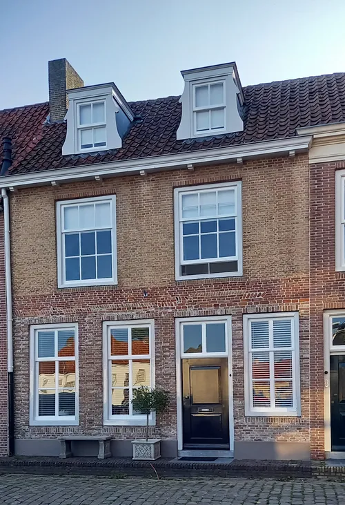 Het huidige pand met de vernieuwde gevelindeling