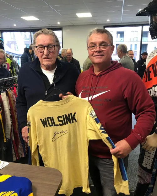 mx world collector leon 3 1