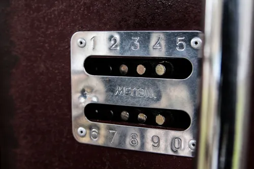 Kodinė laiptinės spyna