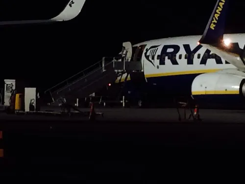 Karmėlavos oro uoste priverstinai nusileidęs lėktuvas