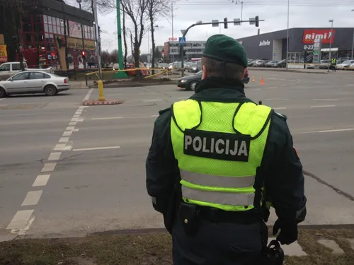 Ties Savanorių pr. ir S. Žukausko g. sankryža rastas sprogmuo