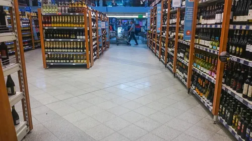 Alkoholis parduotuvėse