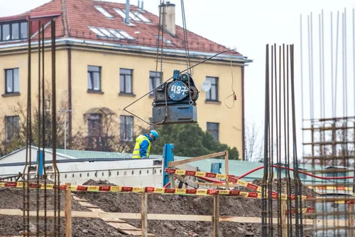 Pradedamos modernaus verslo centro statybos