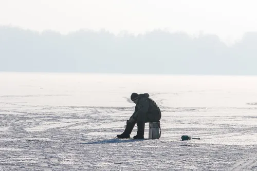 Žvejai ant ledo