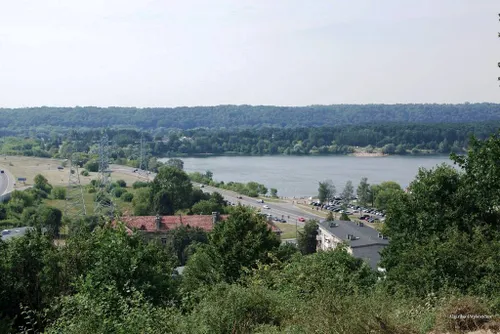 „Motobaltija“ turistų ralio dalyviai rinkosi ant Veršvų piliakalnio