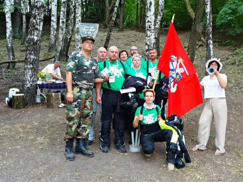 „Motobaltija“ turistų ralio dalyviai rinkosi ant Veršvų piliakalnio