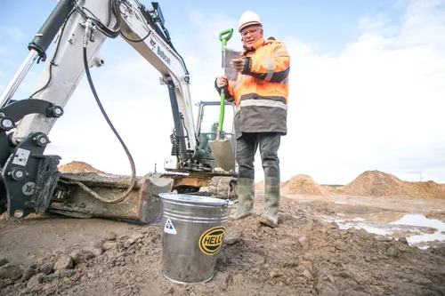 „Hella“ gamyklos statybos