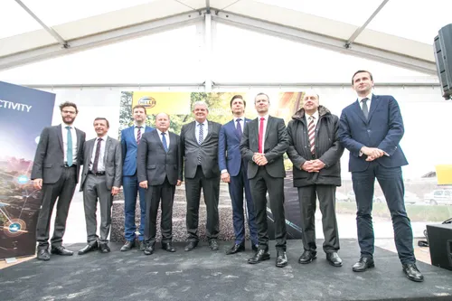 "Hella" gamyklos statybos