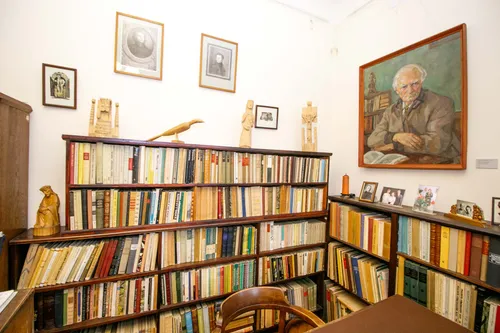 A. ir P. Galaunių namai