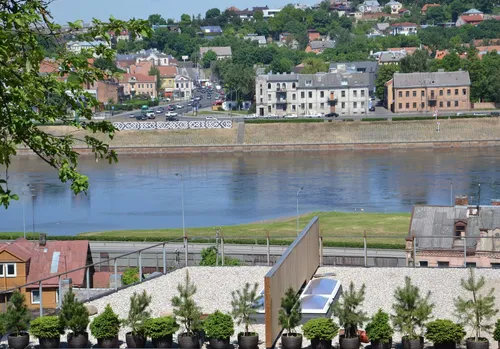 kaunas aleksotas s hariso g monolitinis