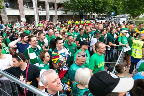 krepsinio fanai belgrade 78051441