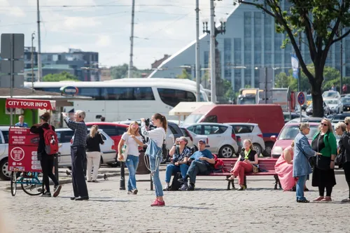 Latvija, automobiliai, vasara, atostogos