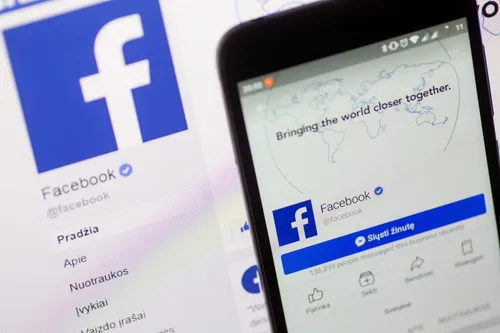 „Facebook“, feisbukas, „Messenger“, telefonas