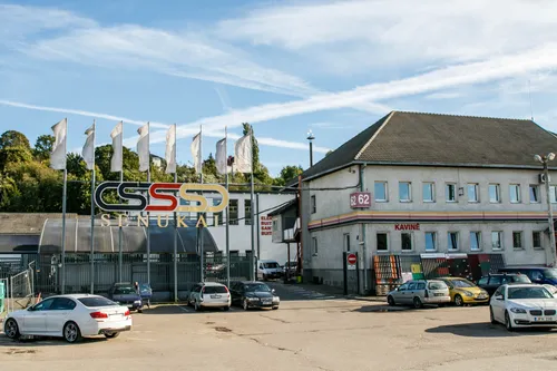 „Senukų“ prekybos centras Jonavos gatvėje