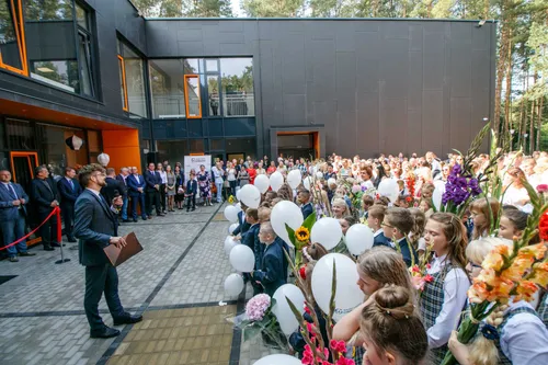 Veršvų gimnazijos pradinės mokyklos atidarymas