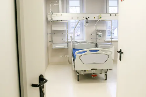 Ligoninė, palata, koronavirusas