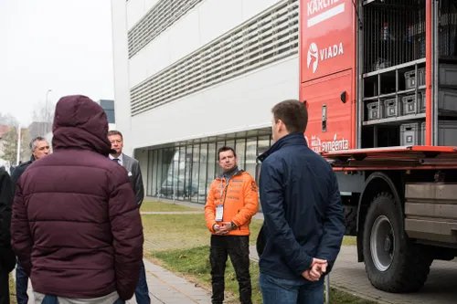 soliteko bus 32jonas straipsnio viduje