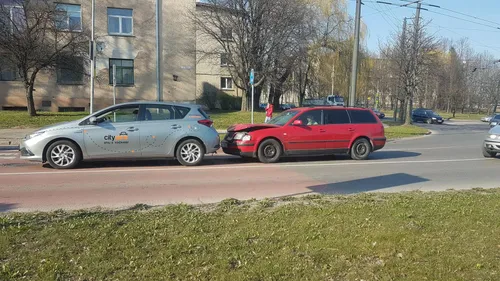 56883550 1282757311875337 3830132494611513344 o