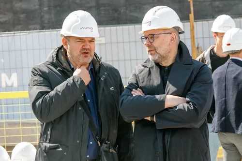 „Moxy“ viešbučio kapsulės įkasimas