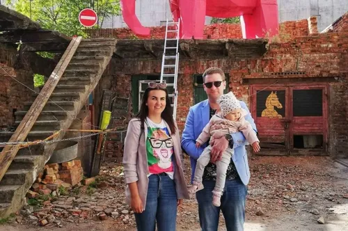 Simonas Kairys su šeima