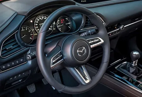 Nauja „Mazda CX-30“