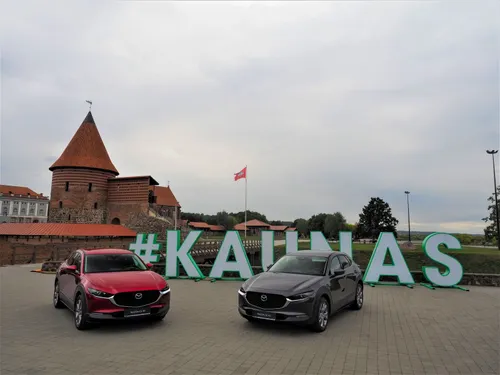 Nauja „Mazda CX-30“