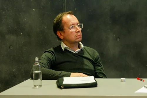 Lengvosios atletikos maniežo projektų viešas aptarimas