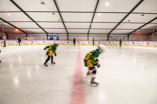 Atnaujinta ledo arena ir atverta lauko aikštelė