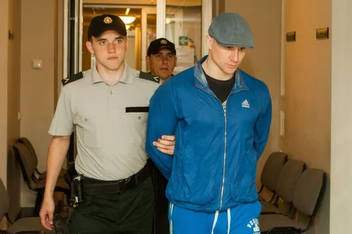 gaujos ir pareigunu byla del piktnaudziavimo kalejime 64967947