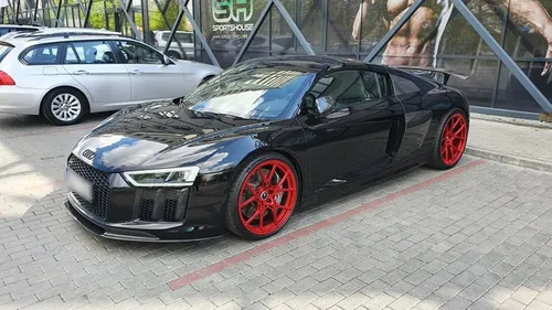 a milaknio naujas automobilis 1800x1012