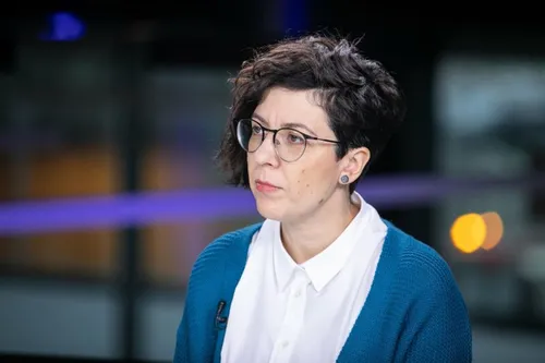 rita karavaitiene 82833191