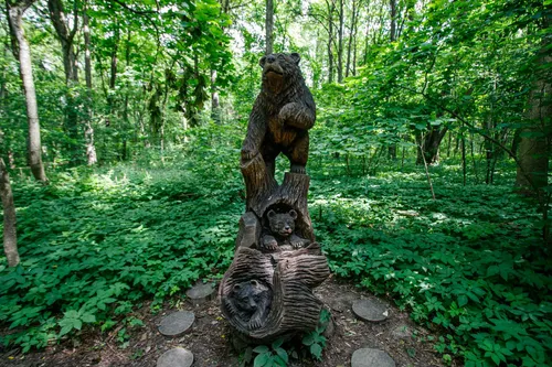 Skulptūros Kamšos draustinyje